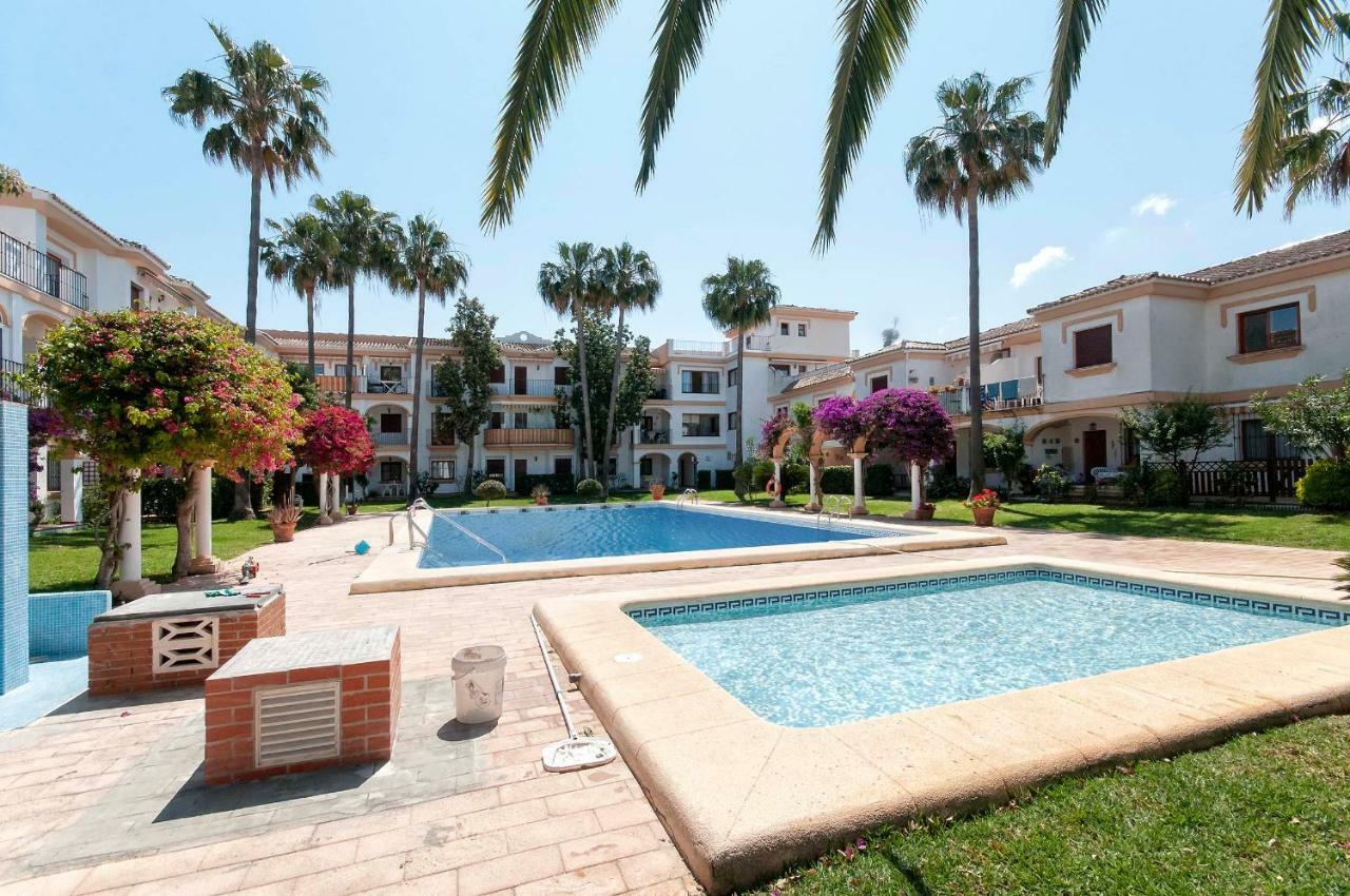 Ricky'S Village El Patio Denia Exterior photo